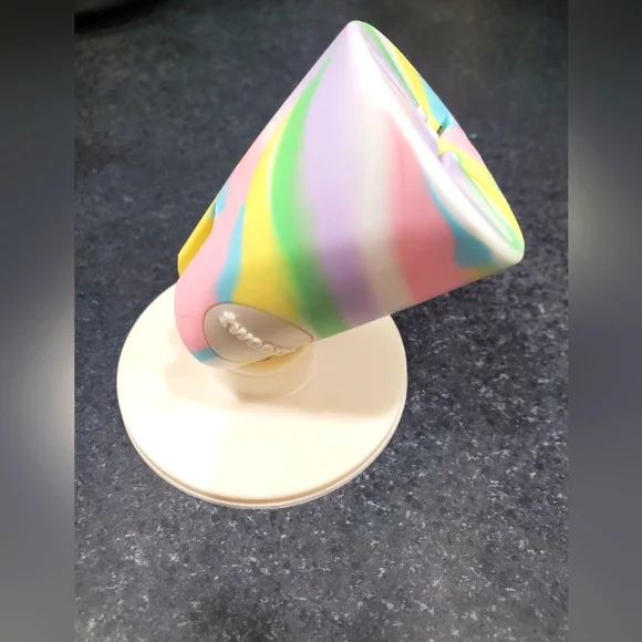 Tweexy Hinge Nail polish holder - Picture 1 of 4